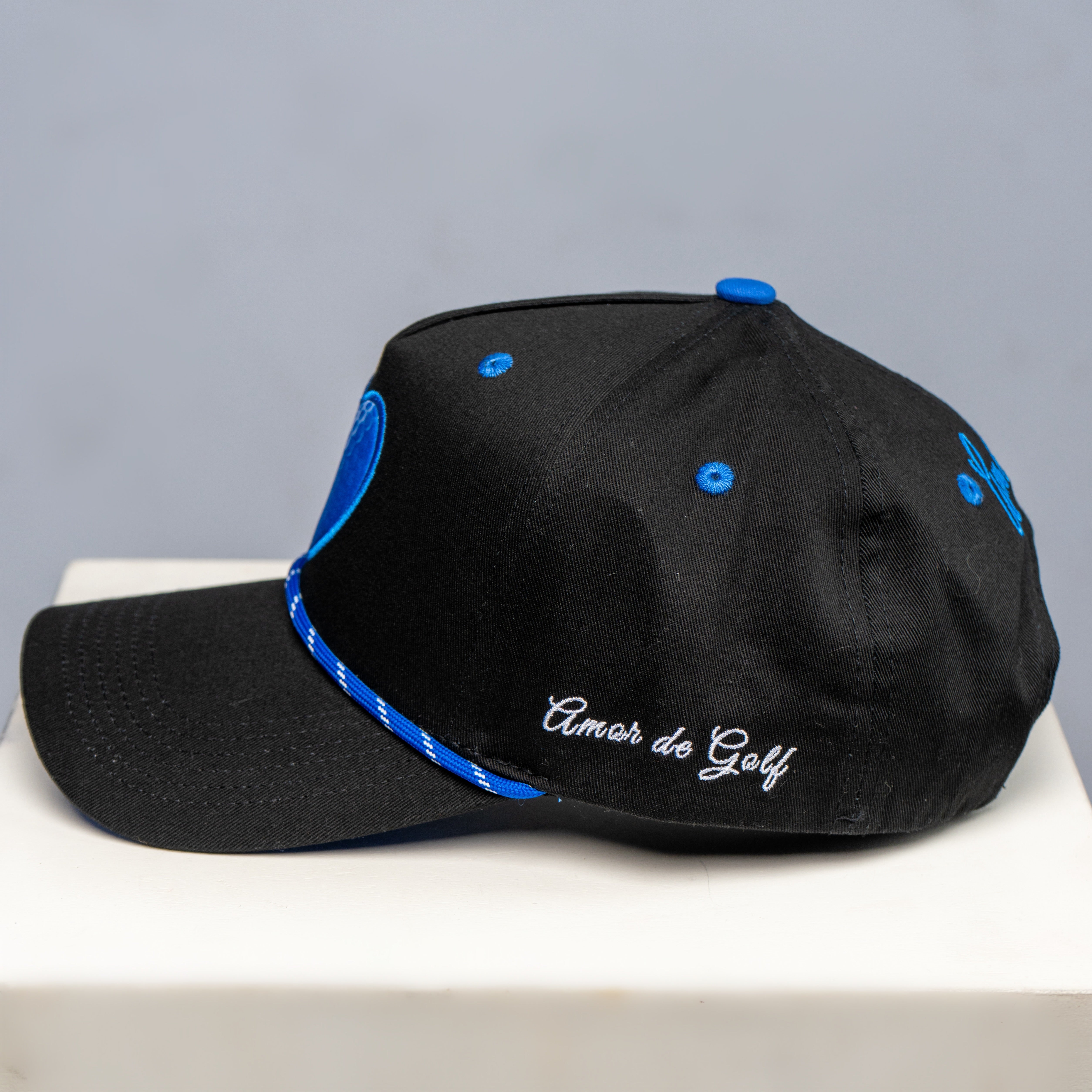 AMOR DE GOLF SNAPBACK HAT BLACK AND BLUE